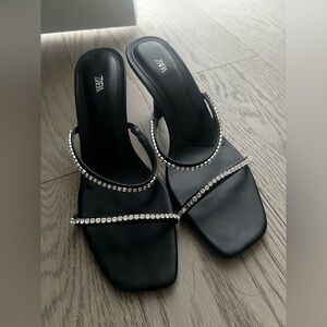 Zara Heeles